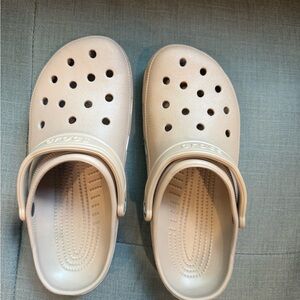 New Crocs men’s Classic Clog - mocha